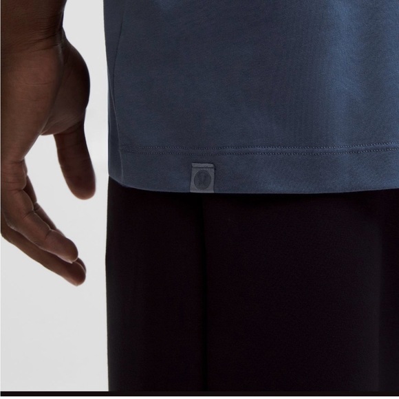NWT Lululemon Men's Heavyweight Blue T-Shirt Sz XL - Picture 3 of 7
